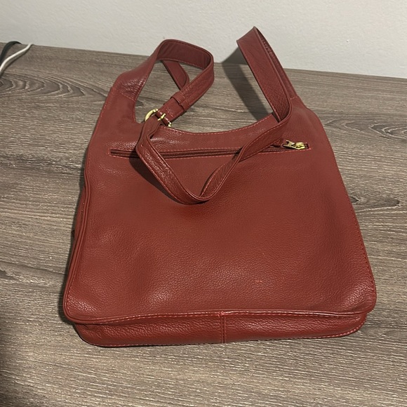 Leather crossbody bag - Picture 3 of 9